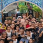 Bikin Adem! Jelang Bela Timnas Indonesia, Ole Romeny Main Hadroh Bareng Santri di Ciputat