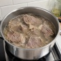 Gak Perlu Presto! Ini 5 Trik Rahasia Merebus Daging Sapi Jadi Super Empuk dalam Sekejap