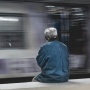 Lelaki Tua di Bangku Stasiun