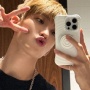 Boyfriend Material Vibes, 5 Ide Pose Mirror Selfie Ala Dokyeom SEVENTEEN!