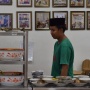 Menyantap Ayam Goreng Rempah Rumah Makan Gantinyo, Rasa Autentik!