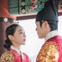 Mr. Queen (2020): Drama Kerajaan Paling Absurd yang Justru Bikin Nagih