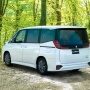 Kenalan sama MPV Mewah Terbaru Suzuki Landy: Gengsi Sekelas Voxy, Harga ala Innova