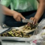 Sampah Organik Masih Menumpuk di Bali, Warga Benoa Diajak Ubah Limbah Jadi Ekoenzim