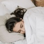 Jangan Asal Pilih, Ini 5 Warna Seprai yang Bantu Tidur Lebih Nyenyak Menurut Ahli