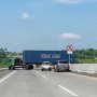 Bikin Jantungan! Manuver Ekstrem Truk Trailer Putar Balik di Tol Semarang-Solo Nyaris Picu Tabrakan
