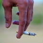 Beras Mahal Menjerit, Beli Rokok Sanggup: Ironi Prioritas Keluarga Indonesia