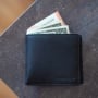 Dompet Hitam Benarkah Paling Mendatangkan Rezeki? Ini Maknanya Menurut Feng Shui