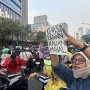 'BBM Kalian Mahal!' Riuh Klakson Pengendara di Sudirman Dukung Demo Mahasiswa