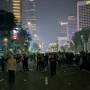 Massa di Sudirman Bubar: Mahasiswa Mundur Pertama, Disusul Kelompok 'Baju Hitam'