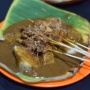 Daging Empuk hingga Ceker Lumer: Mengintip Menu Andalan di Sate Padang Doni
