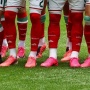 Kenapa Sepatu Pink Mendominasi Piala Dunia 2026? Ternyata Bukan Sekadar Tren