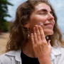 Ringan dan Transparan: 5 Sunscreen Lokal SPF 50 yang Gak Bikin Muka Abu-Abu