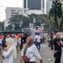 'Sempurna Hanya Milik Allah!' Massa Gelar Aksi Damai Minta MBG Lanjut dan Sikat Koruptornya!