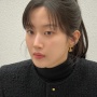 Cozy tapi Tetap Cool, 4 Ide OOTD Edgy Street Casual ala Moon Ga Young