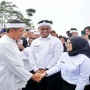 Lantik ASN di Desa Terpencil, KDM Ingatkan Tugas Melayani Masyarakat hingga Pelosok