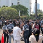 Memanas, Proses Pengosongan Lahan Hotel Sultan Diwarnai Aksi Lempar Batu