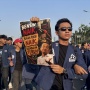 Ribuan Mahasiswa Geruduk DPR Demo Harga BBM, Jalan Gatot Subroto Ditutup