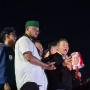 Pimpinan DPR Naik Mobil Komando Temui Massa, Janji Bebaskan 16 Mahasiswa Trisakti dan Bereskan BBM
