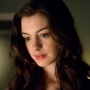 Kejutkan Publik! Anne Hathaway Pamer Baby Bump untuk Anak Ketiga