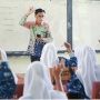 Guru Selalu Dibilang Pahlawan, Tapi Tidak Dijadikan Prioritas Anggaran
