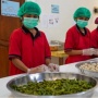 Rakyat Bukan Ayam: Mengatasi Lapar dengan Martabat, Bukan Sekadar Bantuan