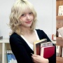 Dari Misteri hingga Klasik, Ini Deretan Novel yang Jadi Teman Bacaan Para Idol K-Pop