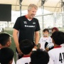 Edwin van der Sar Sukses Gegerkan Jakarta, Sejumlah Agenda Diserbu Penggemar