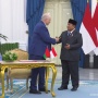 Momen Hangat di Istana, Presiden Belarus Hadiahi Prabowo Pena Emas