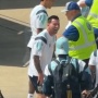 Momen Langka! Lionel Messi Tertawa Ngakak saat Diperiksa Petugas Bandara