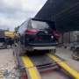 DiSembunyikan di Gudang Siantar, Land Cruiser Rp2 Miliar Bupati Kuansing Akhirnya Ditowing KPK