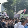 Massa Pendukung MBG Kecewa Berat, Pimpinan BGN Ogah Temui Pendemo