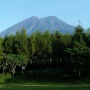 Gunung Kawi Terkenal dengan Apa? Ini Daya Tarik Alam, Mistis, dan Spiritual