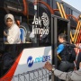 Bus Transjakarta Jadi Tempat 'Nginep' Tunawisma: Penumpang Keluhkan Bau Pesing