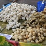 Fenomena Pempek Tumpah di Bawah Jembatan Ampera: Sarapan Mewah Cuma Rp1.000!