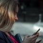 Fear of Missing Content: Tren Media Sosial yang Diam-diam Bikin Gen Z Lelah