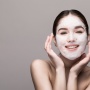 4 Rekomendasi Sabun Cuci Muka Terbaik untuk Kulit Sensitif di Indonesia