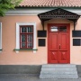 Feng Shui Pintu Utama 2 Daun Apakah Bagus untuk Rumah? Ini Penjelasannya