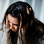 Teringat Rekan Kerja Cantik yang Selalu Menunduk: Pahitnya Menjadi Target Catcalling