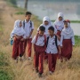 Pendidikan Dianaktirikan: Mengapa Indonesia Masih Pelit Investasi pada Otak Rakyatnya?
