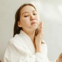 Bye Jerawat pada Kulit Remaja! Ini 4 Acne Moisturizer Mulai Harga Rp18 Ribu