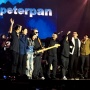Penantian 18 Tahun Terbayar, 5 Ribu Penggemar 'Karaoke Massal' di Konser Peterpan Malaysia
