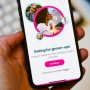 Ketika Dunia Digital Mengubah Cara Jatuh Cinta Generasi Muda