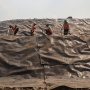Gunungan Sampah Bantargebang Ditutup Geomembran
