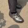 Temui Presiden Prabowo di Istana, Kepala BRIN Pamer Sepatu Inovasi Lokal Harga Rp75 Ribu