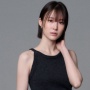 4 OOTD Casual Chic Style ala Seo Ji Hye, Inspo Gaya Ngampus Sampai Ngantor!