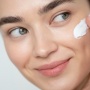 5 Physical Sunscreen Buat Kulit Berjerawat: Non-Comedogenic dan Bebas Gerah