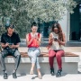 Bukan Sekadar Ikut Tren: Memaknai Kemerdekaan Digital Gen Z di Tengah Gempuran FOMO