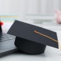 Fenomena Overeducation Lulusan S1: Potret Ketimpangan Gelar dan Pekerjaan
