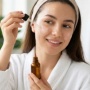 Cegah Penuaan! 4 Serum Anti-Aging Korea Kunci Wajah Awet Muda dan Kenyal